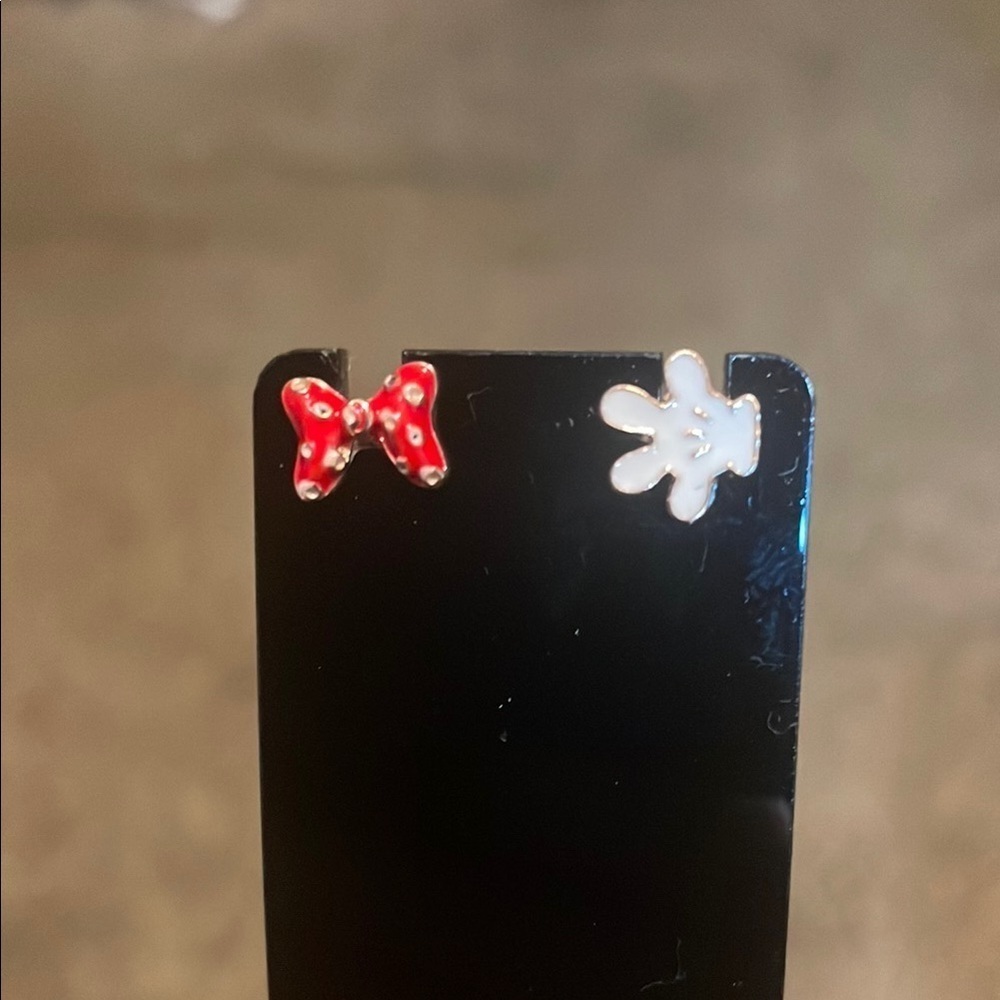 Disney Whimsical Red and White Jewelry Set with Bow and Hand Design